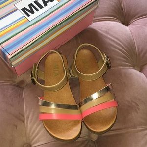 Mia girls sandals size 2 new